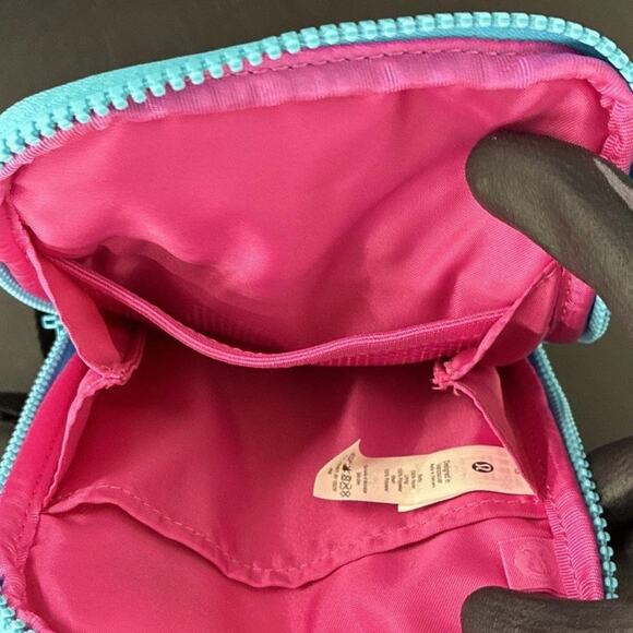 Lululemon Pink and Blue Bag - Picture 3 of 6